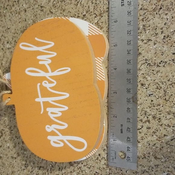 Grateful Fall Pumpkins Door Decor - Picture 4 of 5